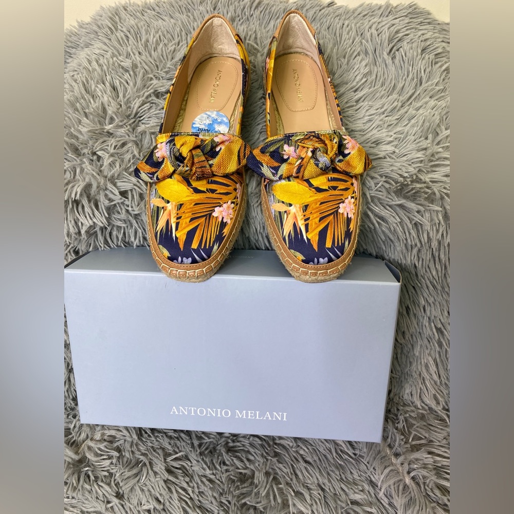 New Antonio Melani Tropmlt/sand